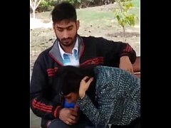 Jaipur Rajasthan Girl and Boy sucking in public Park.mp4
